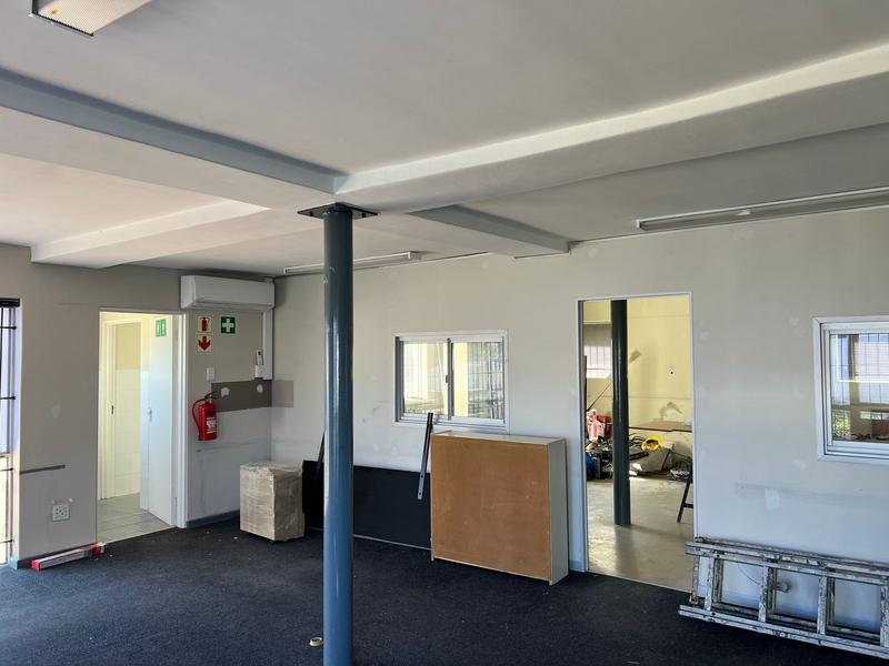 To Let commercial Property for Rent in Newton Park Eastern Cape